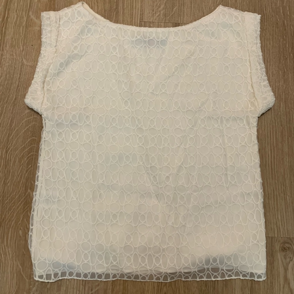 NWOT Alice + Olivia cream rolled sleeve silk top.